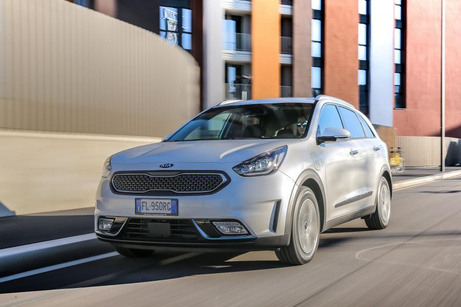  Kia Niro Plug-In Hybrid (DE) 2017 года  (WW) (фото 25 из 45)